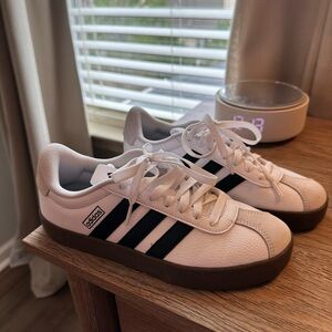 Adidas GAZELLE White & Black Lace-Up Sneakers